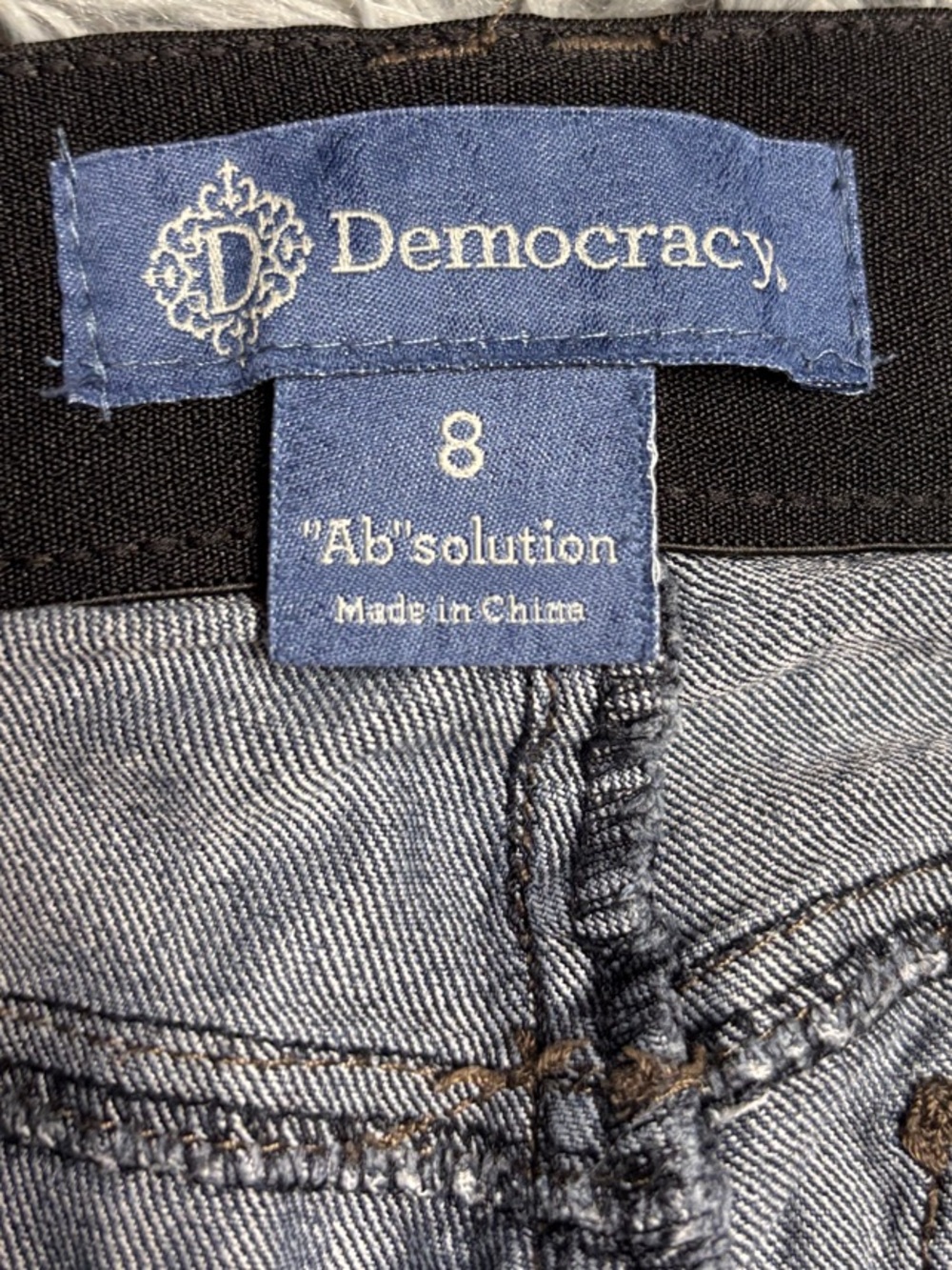 Democracy “Ab”solution Straight Leg Jeans - Picture 16 of 16